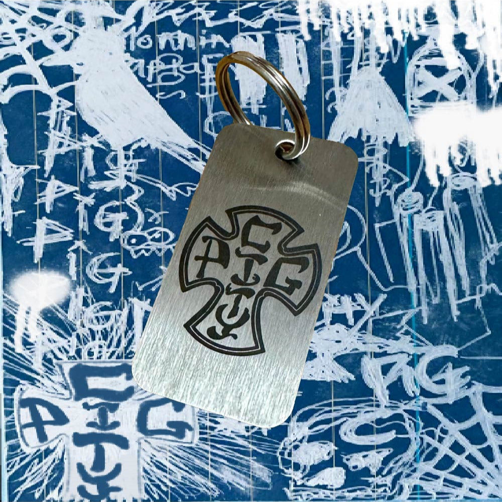 PIg City Cross Keyring